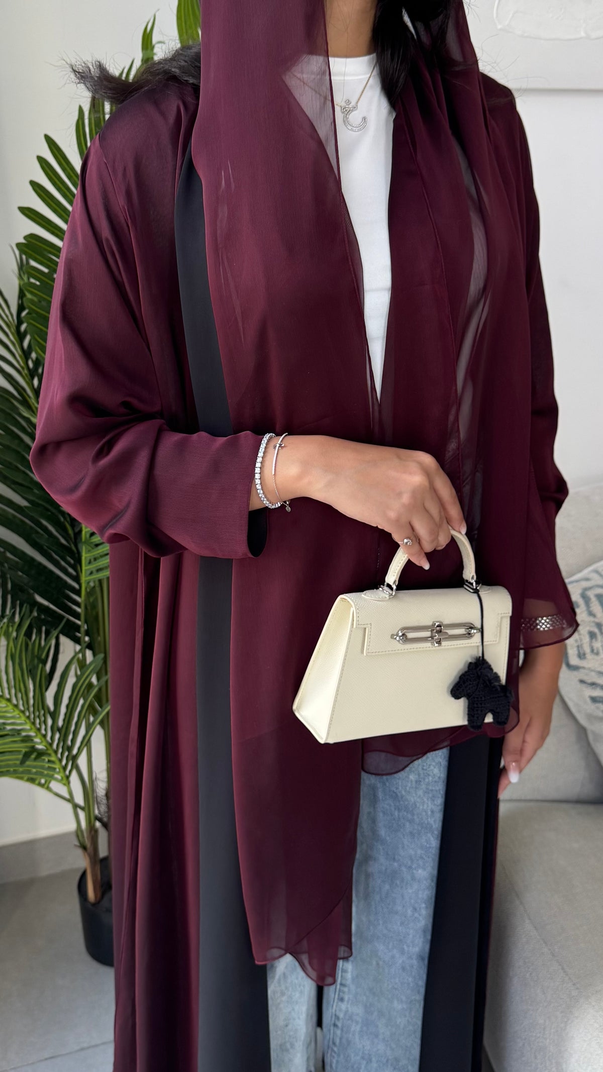 Elan Abaya