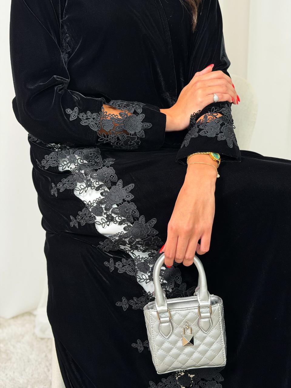 Noir Abaya